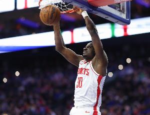 上半場合計3分！火箭媒體人吐槽：火箭的替補陣容絕對全NBA最爛！