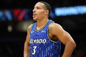 內(nèi)外線手感都不好！貝恩半場16分鐘 7中1&三分4中1