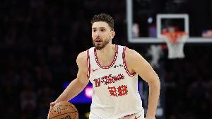 次節2中0不得分！申京半場8中4拿到11分4板3助1斷