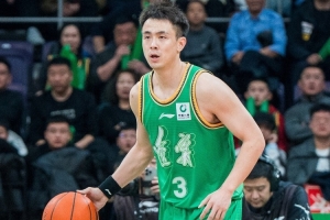 游刃有余！趙繼偉10中7拿到20分5助 三分8中6