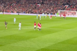 領袖風范！曼聯2-0領先后，卡塞米羅跑過半個球場鼓勵阿瑪德
