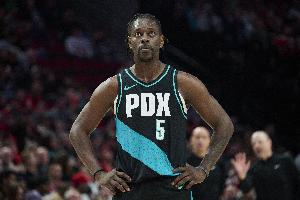 手感全無！霍勒迪首節5中0未得分 僅拿1板1助