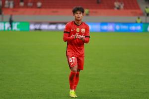 東體：海港不糾結于過往判罰，蒯紀聞、萊昂納多積極康復
