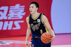 5年前的今天胡明軒斬獲FMVP&廣東奪冠 5年后今日胡明軒再度爆發(fā)