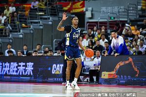 高效！麥考爾12投7中&三分3中2&罰球10中8 得到24分5板4助3斷