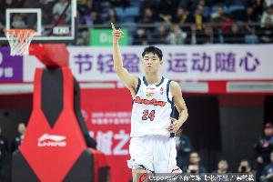 媒體人：廣東靠強悍防守&陣容深度以及更好的本土球員擊敗了廣州