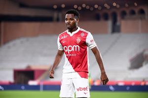 馬卡：法蒂聯賽進球數追平登貝萊且效率更高 他仍在為回巴薩奮斗