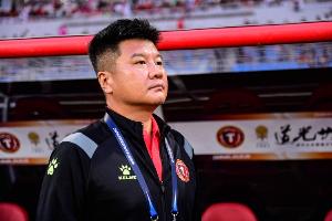 執教1年10個月！李金羽成本賽季中超首位下課的主帥