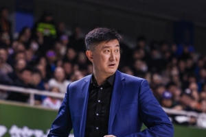 杜鋒：好好準備下一場比賽 出現的問題希望能得到解決