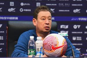 斯盧茨基：給予年輕球員足夠的機會，他們會承擔起中國足球的希望