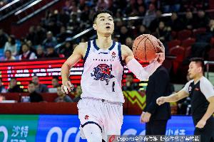 媒體人：山東每個位置都處于劣勢 G1能打那么膠著確實是奇跡
