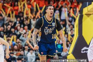 戰神！奎因24中14轟下全場最高39分9板8助3斷 三分12中8