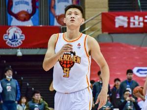 媒體人：周鵬太穩(wěn)了！20年生涯19次進(jìn)季后賽18次打進(jìn)進(jìn)四強(qiáng)