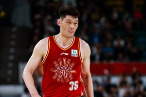 拼到5犯離場！葛昭寶10中5拿到13分2籃板3助攻