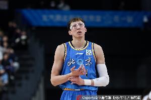 京粵之戰(zhàn)北京內(nèi)線優(yōu)勢(shì)太大 G3發(fā)揮到極致 高效的周琦廣東頂不住