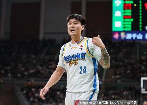 幸無大礙！趙睿次節(jié)險些受傷 全場4中1僅得2分1籃板&正負值-9
