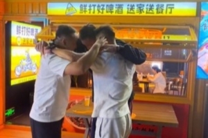 高詩(shī)巖曬與陶漢林&文雁行的合拍視頻：世事皆有回甘 一起繼續(xù)戰(zhàn)斗
