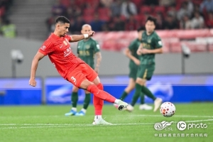 上海海港隊2-2戰平浙江俱樂部綠城隊，下輪將做客對陣成都蓉城