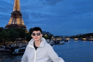 遼寧外援王嵐嵚社媒曬照游巴黎：Paris is Paris