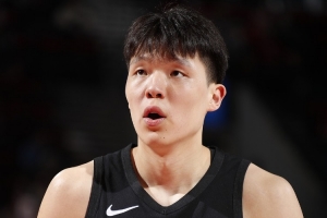 開拓者媒體人：楊瀚森需減重 提升自主進攻 否則高位策應就沒威脅