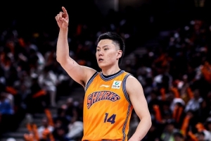 第三節轟13分掀逆轉！李弘權8中5拿17分1板2助1斷 正負值+28最高