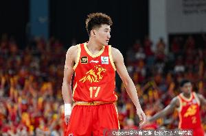 媒體人：孫銘徽的腳腫到只能穿大兩碼的鞋 廣廈有他沒他是兩支隊